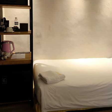 ร็อกซี โฮเต็ล ปาดูงัน Hotel กูชิง ภายนอก รูปภาพ