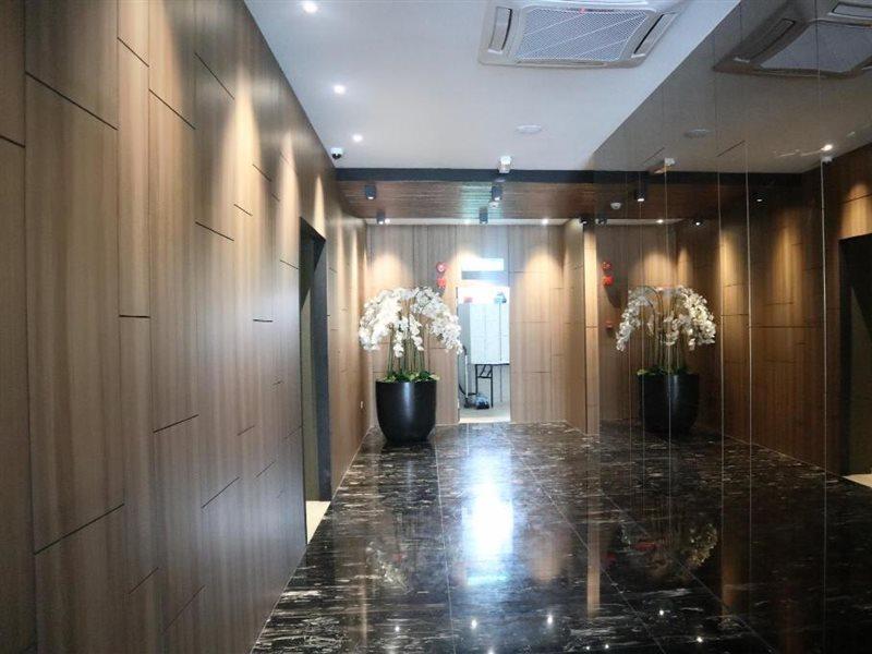 ร็อกซี โฮเต็ล ปาดูงัน Hotel กูชิง ภายนอก รูปภาพ